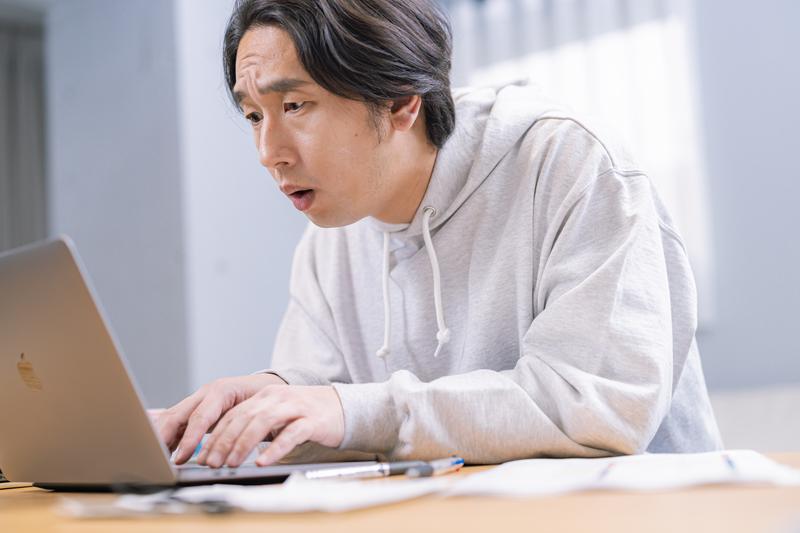 【Meta広告】広告管理画面で合計数値が消えた！？再表示させる方法をご紹介