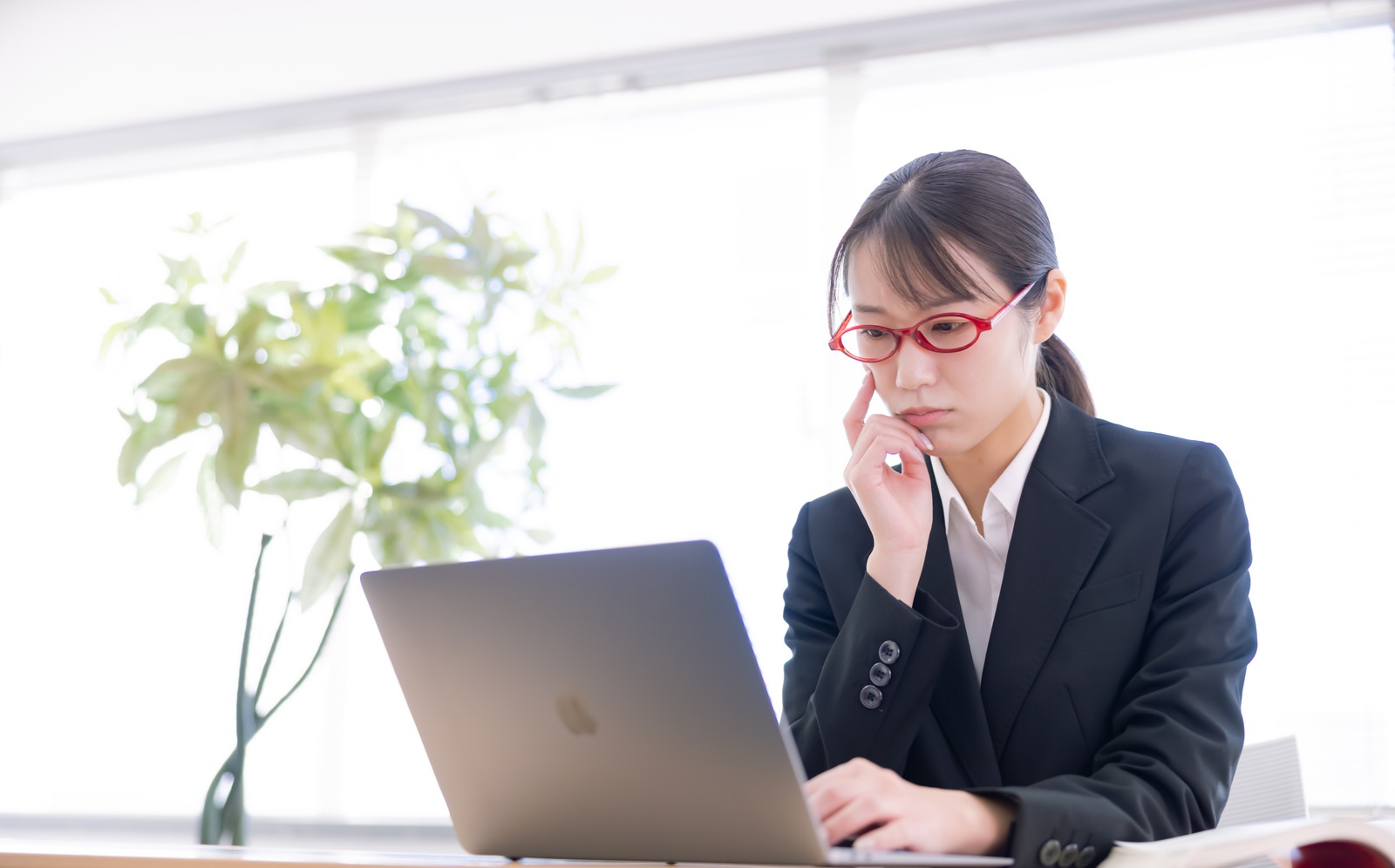 【Meta広告】Advantage+ とは？勝手にONになる推奨設定とオフの方法を解説